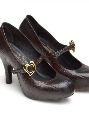 NWOT Vivienne Westwood x Melissa Croco Mary Jane Heels Brown Heart Buckle Size 9